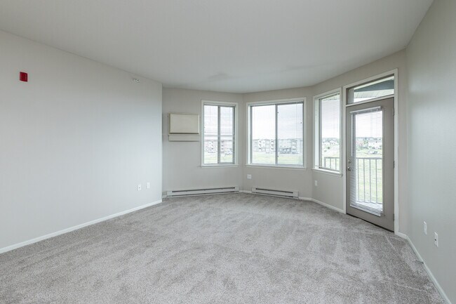 Eagle Crest Apartments in Williston, ND - Foto de edificio - Interior Photo