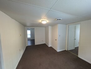 1023-1025 Cascade St in Erie, PA - Building Photo - Building Photo