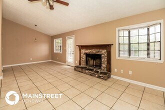 271 Canterbury Dr in Jonesboro, GA - Building Photo - Building Photo