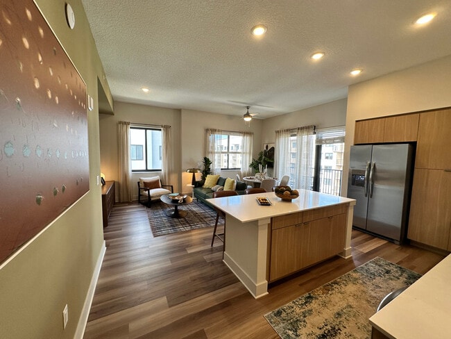 2822 SW 69th Ave, Unit B in Miami, FL - Building Photo - Building Photo