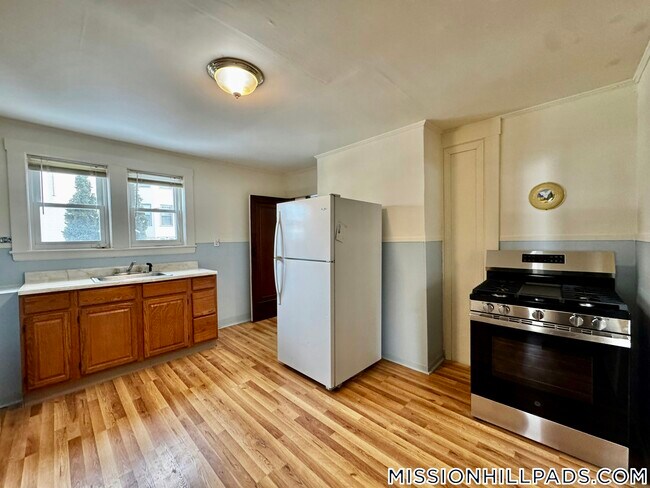 155-157 Hillside St.