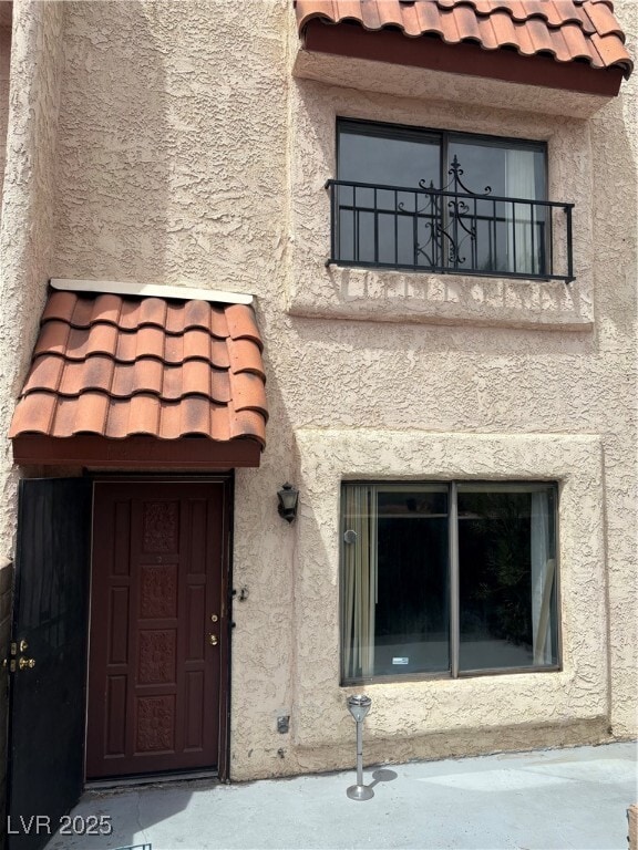 property at 5457 Escondido St