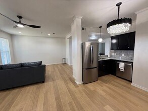 1115 N Leverett Ave in Fayetteville, AR - Building Photo - Building Photo