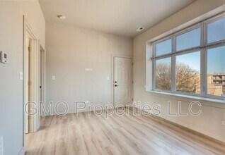 1427 S Kedzie Ave in Chicago, IL - Building Photo - Building Photo