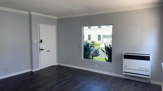 4071 8th Ave, Unit 4073