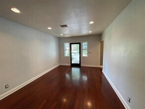 3903 W Corona St in Tampa, FL - Building Photo - Building Photo