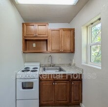 1628 2nd St N in Jacksonville Beach, FL - Building Photo - Building Photo
