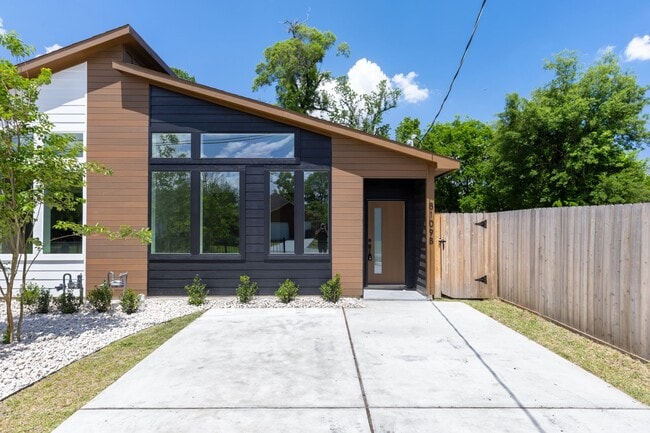 property at 8109 Hamlet St