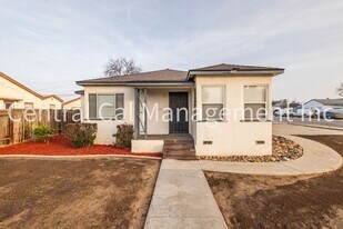 500 Arvin St in Bakersfield, CA - Building Photo