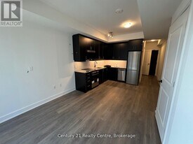 2333 Khalsa Gate in Oakville, ON - Building Photo