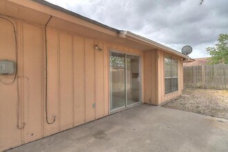 5225 Bonham St in Corpus Christi, TX - Building Photo - Building Photo