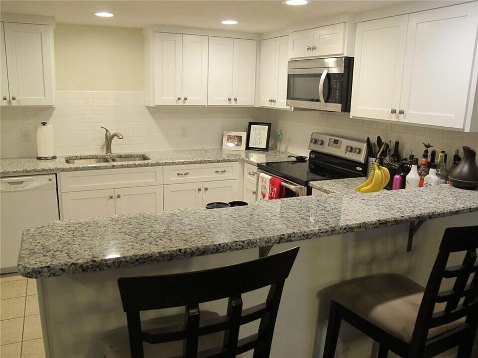 6905 Thorncliffe Dr in Austin, TX - Foto de edificio