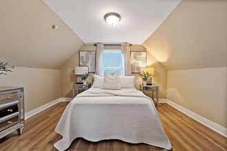6504 S Kostner Ave in Chicago, IL - Building Photo - Building Photo