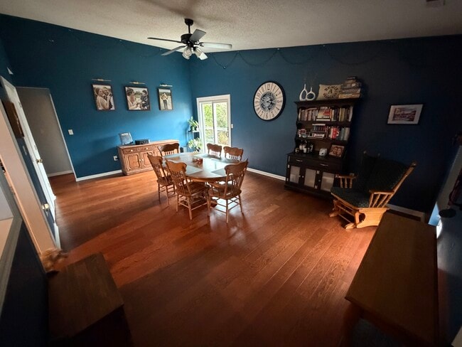 8731 Stoneface Rd in Charlotte, NC - Foto de edificio - Building Photo