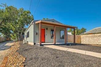 1008 Dawson St in San Antonio, TX - Building Photo - Building Photo