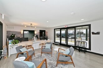 Tesota Midtown in Albuquerque, NM - Foto de edificio - Building Photo