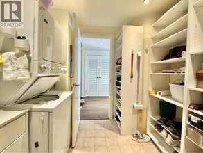 388 Drake St in Vancouver, BC - Building Photo - Building Photo