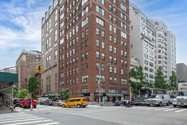 The Gallery Condominium in New York, NY - Building Photo - Building Photo