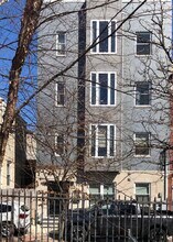 819 Cameron St, Unit A in Philadelphia, PA - Building Photo - Building Photo