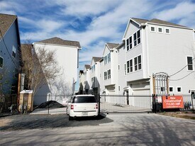 716 Link Rd in Houston, TX - Building Photo