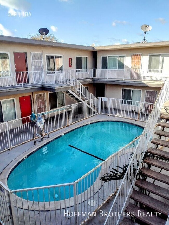 4052 W El Segundo Blvd-Unit -21 in Hawthorne, CA - Building Photo - Building Photo