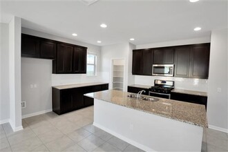 901 Olive Creek Dr in Georgetown, TX - Building Photo - Building Photo