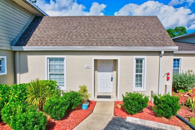 706 111th Ave N in Naples, FL - Building Photo - Building Photo