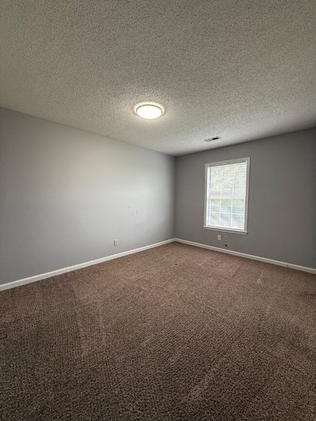 3864 Northeast Dr in Clarksville, TN - Building Photo - Building Photo