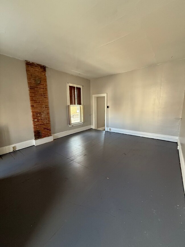 1218 Logan Ave in Tyrone, PA - Building Photo - Building Photo