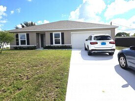3681 SW Haines St in Port St. Lucie, FL - Building Photo