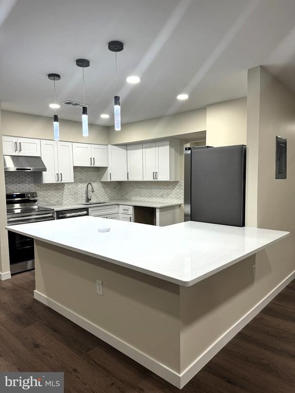 property at 10053 Windstream Dr