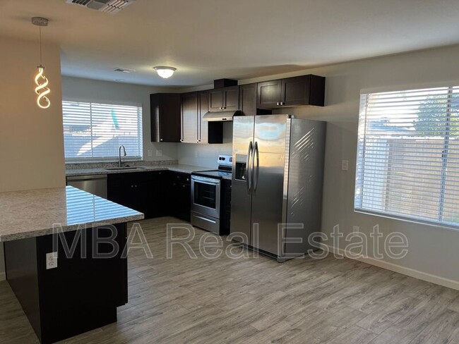 2300 E Butler St in Chandler, AZ - Building Photo - Building Photo