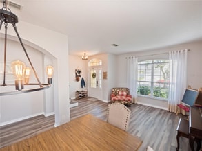 4904 Adair Oak Dr in Orlando, FL - Foto de edificio - Building Photo