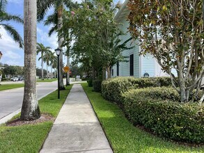 1130 Dakota Dr in Jupiter, FL - Building Photo - Building Photo