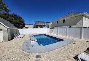 211 Arnold Ave in Point Pleasant Beach, NJ - Building Photo