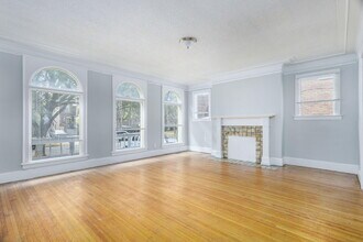 2704 Webb St in Detroit, MI - Building Photo - Building Photo