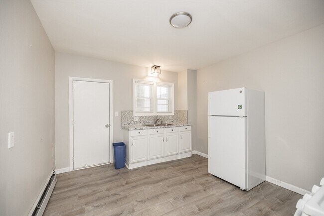61 Ellsworth St in Brockton, MA - Building Photo - Building Photo