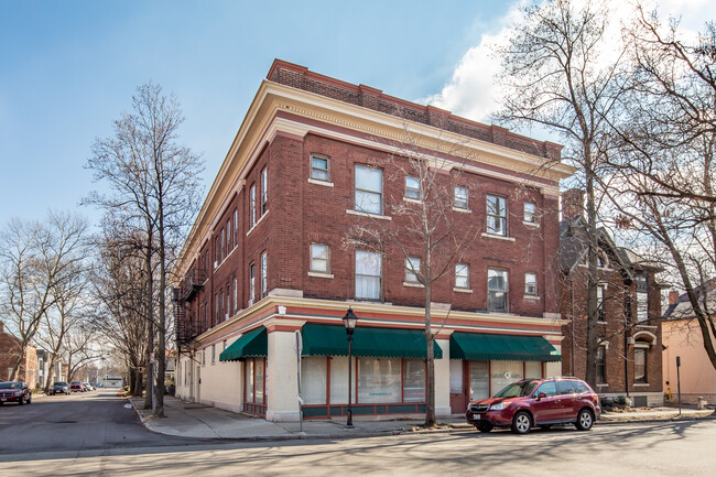 408 E 6th St in Dayton, OH - Foto de edificio - Building Photo