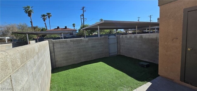 6311 W Washington Ave in Las Vegas, NV - Building Photo - Building Photo