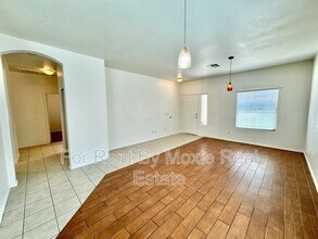 44038 Granite Dr in Maricopa, AZ - Building Photo - Building Photo