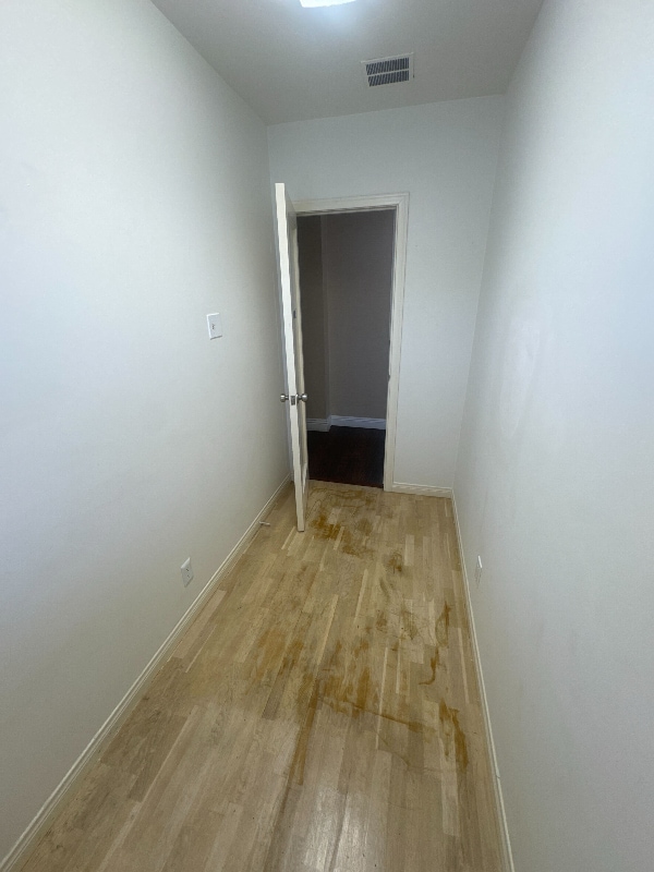 3233 E Broadway in Long Beach, CA - Building Photo - Building Photo