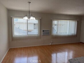 1131 N Kenmore Ave in Los Angeles, CA - Building Photo - Building Photo