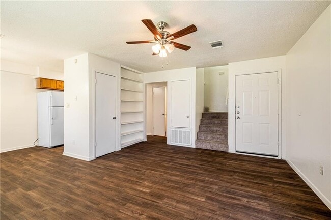 200 Concho St