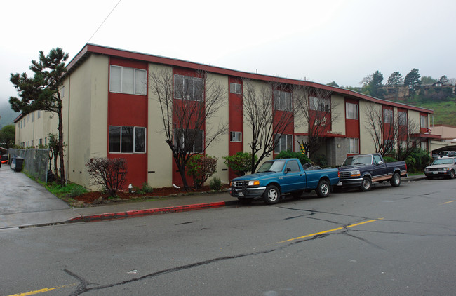 Beverly Apartments in San Rafael, CA - Building Photo - Building Photo