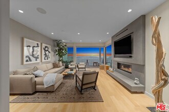 1 Eastwind St in Marina Del Rey, CA - Building Photo - Building Photo