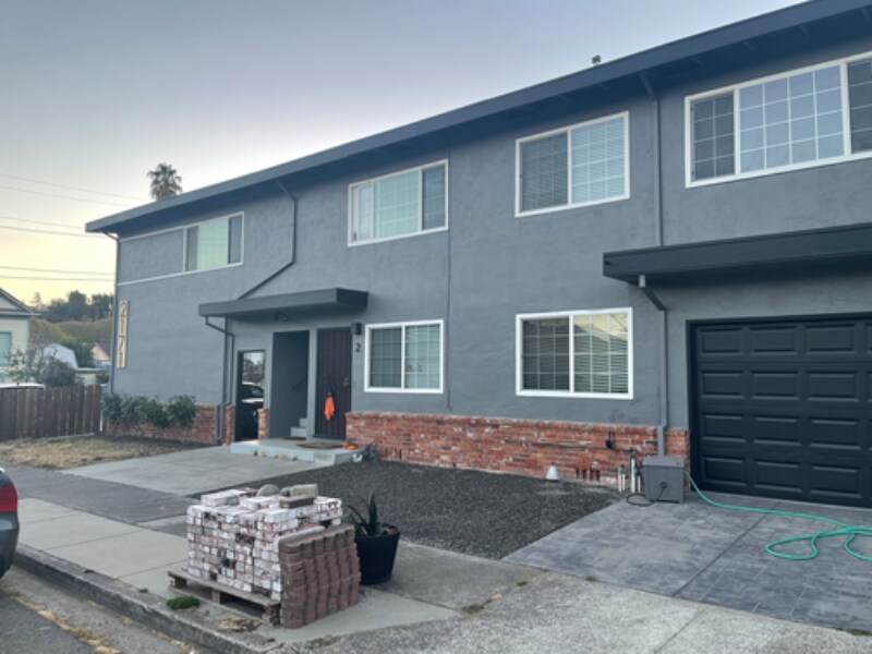2171 Peach St-Unit -Apt 2 in Pinole, CA - Building Photo