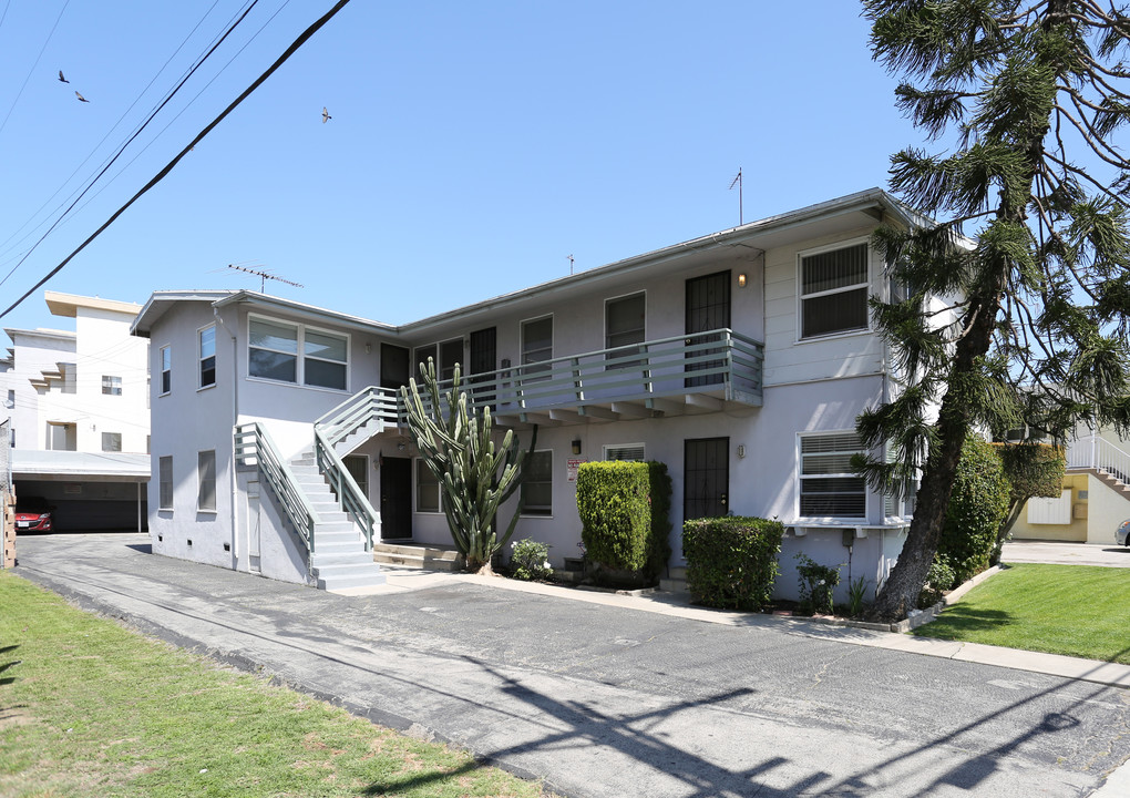 12021 Louise Ave in Los Angeles, CA - Building Photo