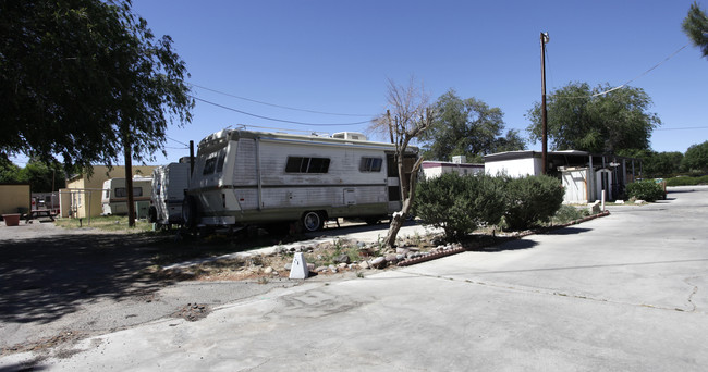 66 Trailer Park in Victorville, CA - Building Photo - Building Photo