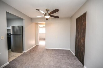 2625 Robertson Ave in Cincinnati, OH - Building Photo - Building Photo