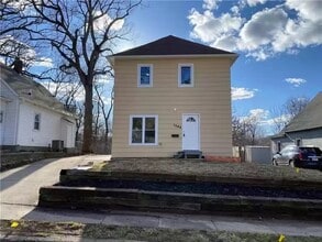 1546 33rd St in Des Moines, IA - Building Photo - Building Photo